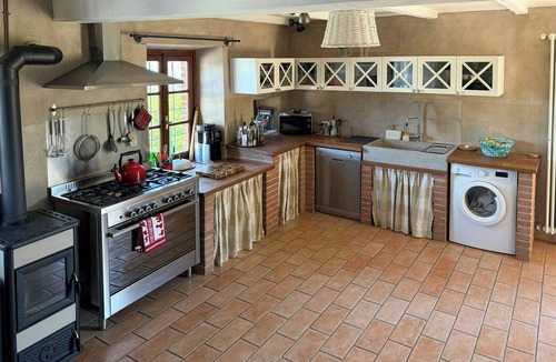 Volpara House | House with garden and salt pool in Oltrepò