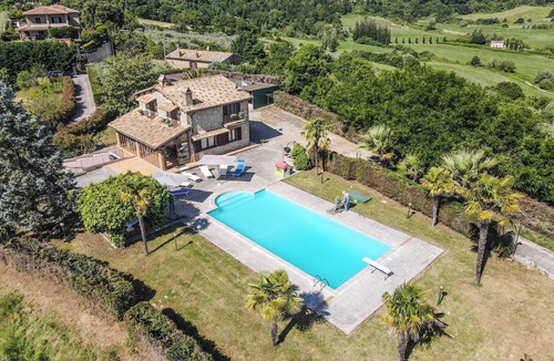 Porano House | House with private pool walking distance from village and 6km from Orvieto.