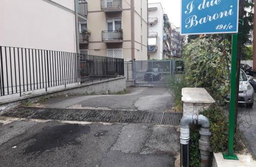 Municipio 2 Bed & Breakfast | I due Baroni - fronte Campus