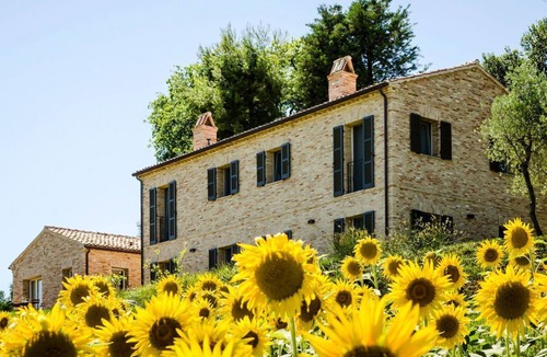 Ostra Vetere Villa | I Girasoli - Five Bedroom Villa, Sleeps 10