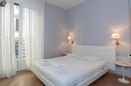 Tricolore Apartment | I-Host Apartment - Premium 3BR & 2BA