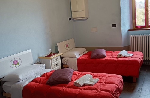 Albareto Bed & Breakfast | Ideal B&B for relaxing families, hiking, biking and holistic groups.