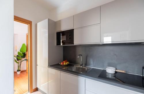 Rione IV Campo Marzio Apartment | iFlat Spanish Steps Chic & Warming Hideaway