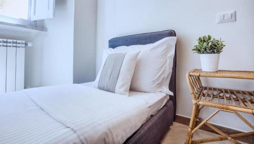 Rione II Trevi Apartment | iFlat Trevi's Stylish Paradise