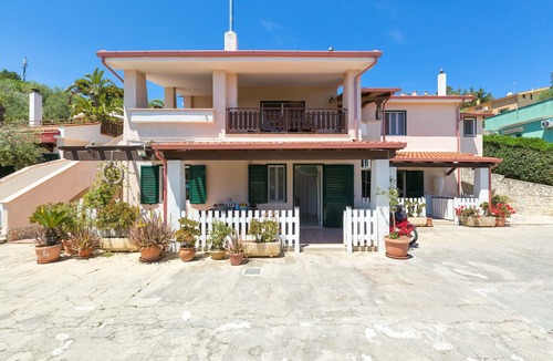 Vieste Apartment | Il Bacio del Sole - Bilo Annamaria by BarbarHouse