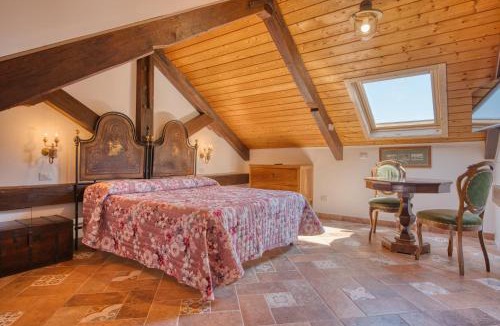 Angri Apartment | Il Belvedere Romantic Suite Vesuvius View Terrace