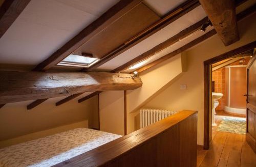Raggiolo House | Il Borgo Dei Corsi - Charming Holiday Apartments in Tuscany