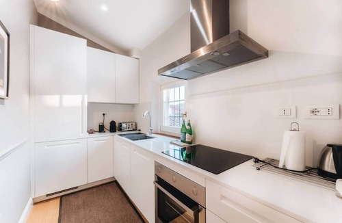 Santa Croce Apartment | Il Bue Apartment- 60sqm with Terrace in Florence
