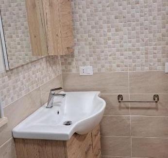 Castel Frentano House | Il cardillo