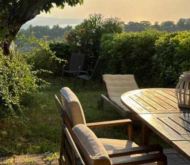 Pietra La Croce House | Il Ciliegio - House with Garden & Wonderful View