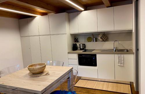 Pesaro Apartment | Il cortile in centro