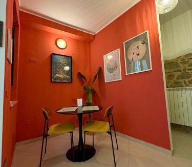 Lustra House | Il Cortiletto