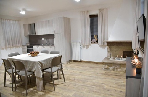 Rocca Cinquemiglia Apartment | Il Fontanile