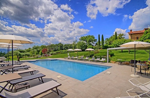 Bibbiena House | IL GELSO by Fewo-Toskana Villa for 28 Guests with Private Pool & AirConditioning