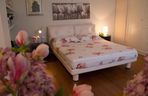 Santa Maria Nuova Bed & Breakfast | Il Giardino delle Rose