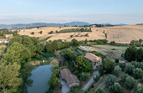 Lidarno Apartment | Il Giuncheto Apartments, Pool, Umbrian Countryside