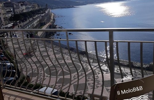Diamante Bed & Breakfast | Il MOLO B&B sul lungomare