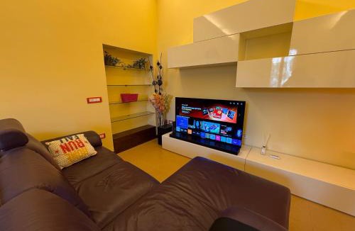 Terni Apartment | Il "Nido di Achille" in Centro - 2 piani di privacy e massimo comfort!