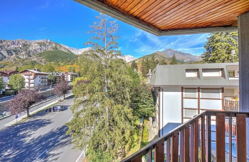 Bardonecchia Apartment | Il Rododendro in the city center, Bardonecchia, Italy