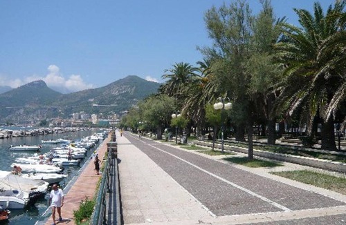 Historical Downtown Salerno Bed & Breakfast | Il sorriso