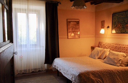 Radicondoli House | "Il Susino" is a self contained apartment adjoining the farmhouse, ideal accommo