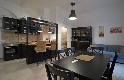 Prati Apartment | Imperial Vatican Home