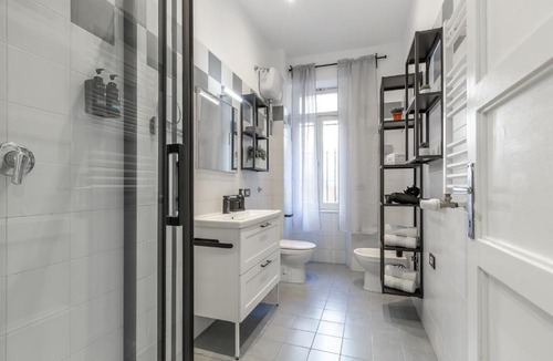 Nomentano Apartment | Imperium House - appartamento con giardino privato, 3 minuti da Metro Piazza Bologna, A-C,