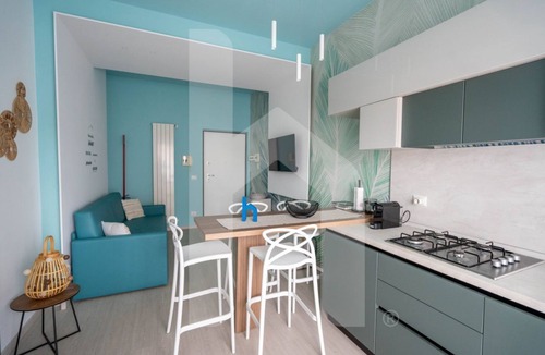 Foggetta Apartment | In an enchanting location, in a residential neighborhood a stone's throw from the city center and directly in the territory of the Marine Protected Area Torre del Cerrano, the I Gabbiani residence will offer you a relaxing holiday. The three-room apart