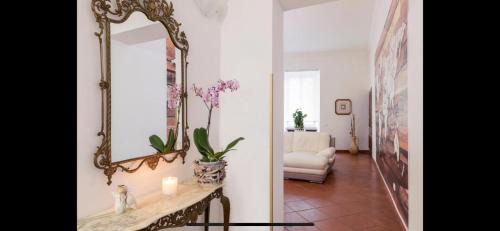 Monti Apartment | IN FRONT OF COLISEUM 2