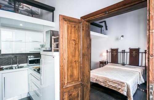 Monti Apartment | In Front Of Coliseum