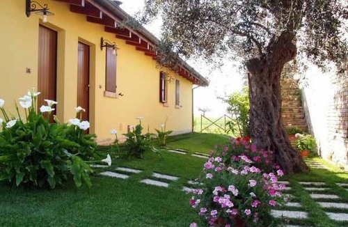 Notaresco Apartment | in Notaresco mit Grill und Garten by Interhome