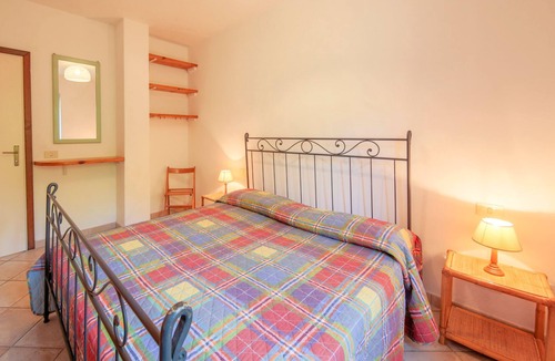 Procchio Apartment | In the countryside with large garden - 3-room apartment Novella