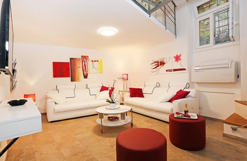 Rione VI Parione Apartment | IN THE HEART OF ROME AT WALKING DISTANCE FROM MONUMENTS AND TOURIST ATTRACTIONS