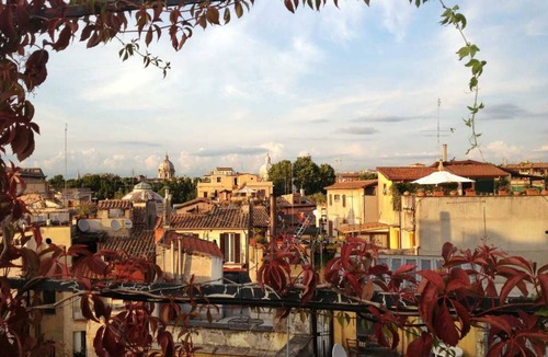 Trastevere House | In Trastevere, the heart of Rome, romantic loft central and cheap