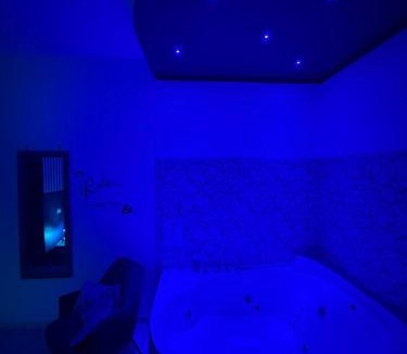 Acerra House | Infinity Suite