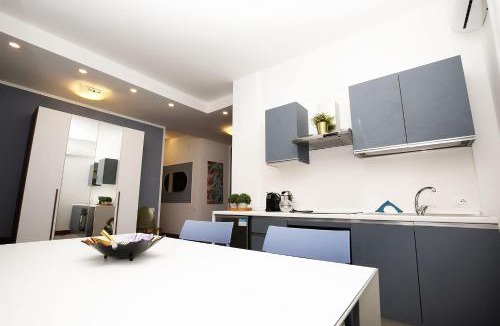 Cosenza Apartment | Isonzo Home