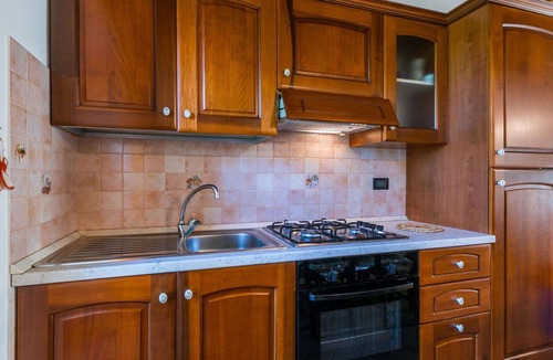 Castelnuovo di Val di Cecina Apartment | Beautiful apartment for 8 people with pool, WIFI, TV, patio and pets allowed