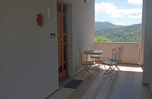 Castelnuovo di Val di Cecina Apartment | 3 BEDROOM VACATION APARTMENT IN THE TUSCAN COUNTRYSIDE