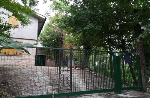 Montemaggiore al Metauro House | Holiday home fenced with terrace, billiards and outdoor pool