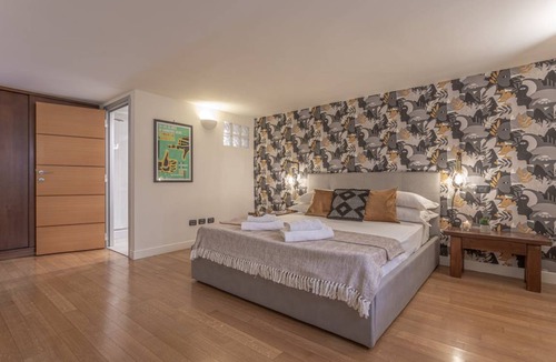 Vatican Apartment | 100 m² Apartment ∙ 2 bedrooms ∙ 4 guests