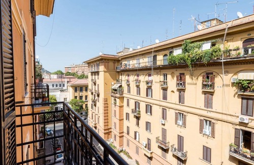 Vatican Apartment | 100 m² Apartment ∙ 2 bedrooms ∙ 7 guests