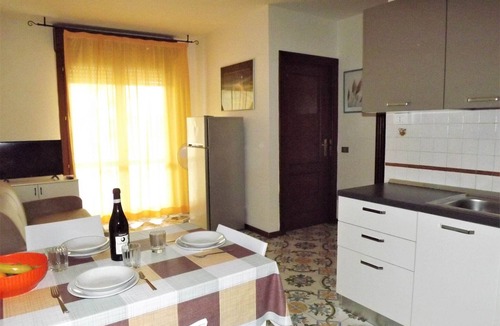 Villa Rosa Apartment | Coastal Comfort Stay Apartment