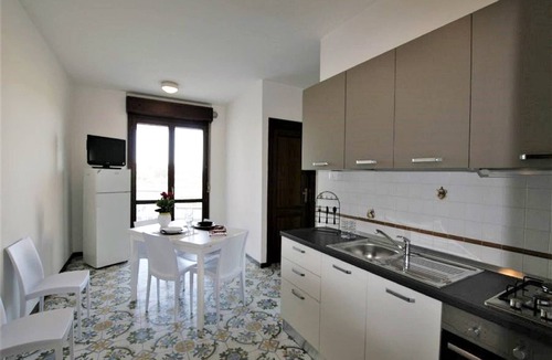 Villa Rosa Apartment | Villa Rosa Relaxing Retreat by the Sea