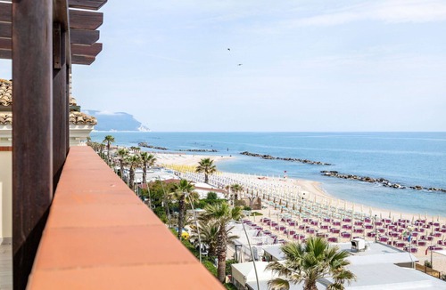 Porto Recanati Apartment | Italian Experience - La Terrazza sul Conero