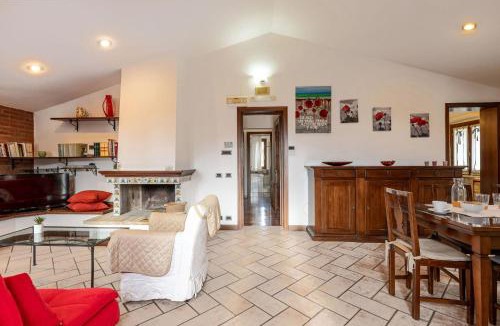 Montelaguardia House | Italian Experience-Casa Miramonti