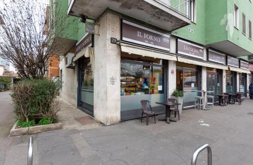 Lorenteggio Apartment | ITALIANFLAT - MILANO EASY LIVING M4 Metro Station
