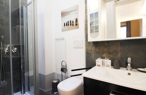 San Babila Apartment | Italianway Easy - San Pietro all Orto 3