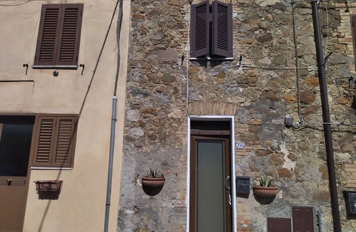 Allerona Apartment | Ivy Cottage