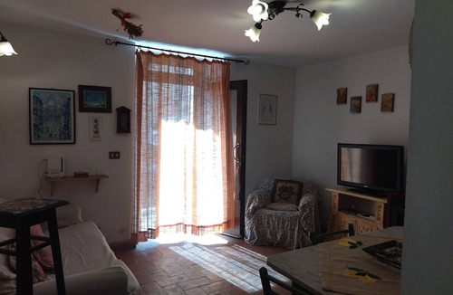 Allerona Apartment | Ivy Cottage