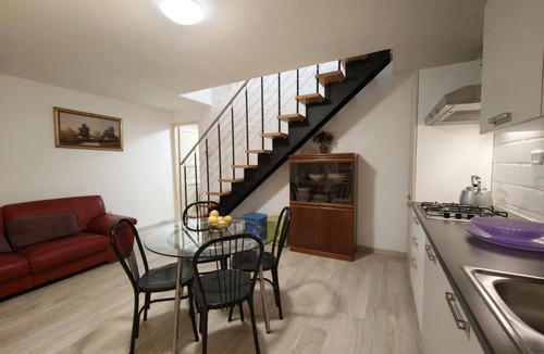 Senigallia Apartment | Just a short walk from Marzocca Beach, Casa Neroli is an elegant and welcoming holiday home designed for guests seeking relaxation, comfort, and authentic Mediterranean living.Perfect for 3–4 guests, the house features two stylish bedrooms, two modern